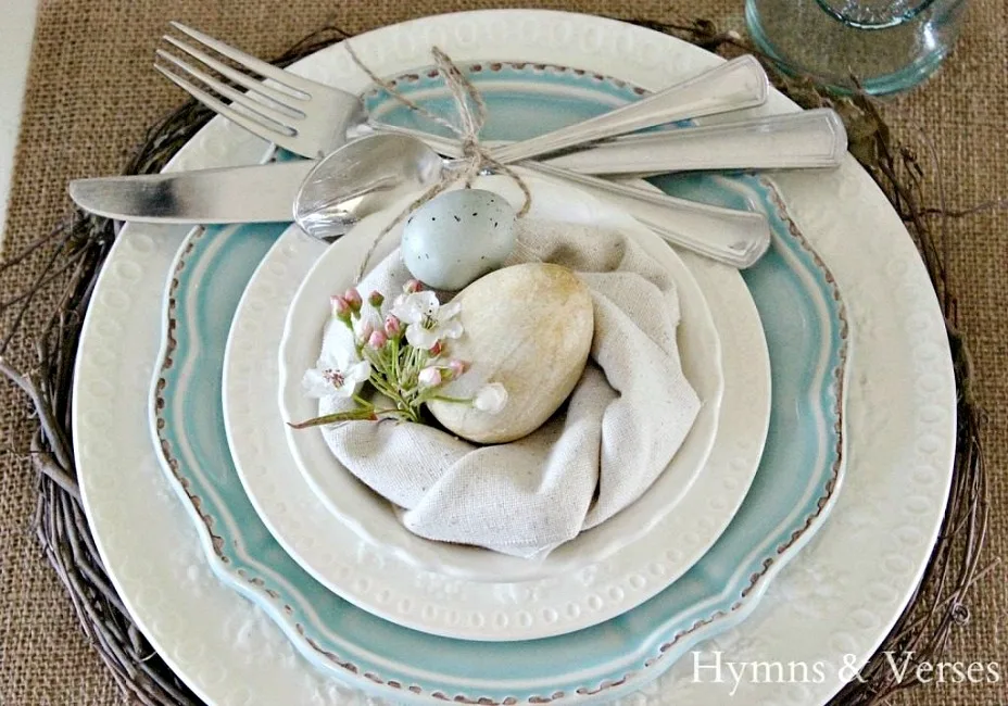 Bird Nest Napkin Fold