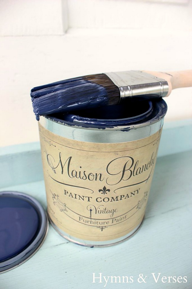 Maison Blanche Vintage Furniture Paint in Navy