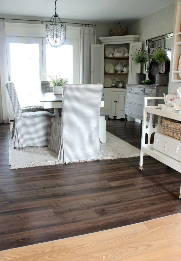 vinyl plank flooring