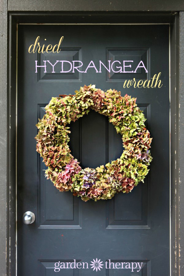 Dried-Hydrangea-Wreath-DIY - DIY Fall Wreath Ideas