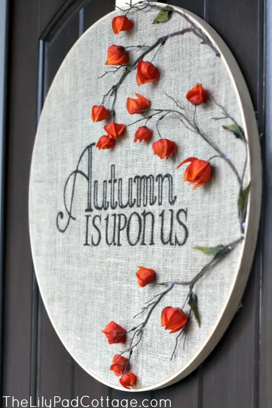 fall-wreath-embroidery-hoop - DIY Fall Wreath Ideas