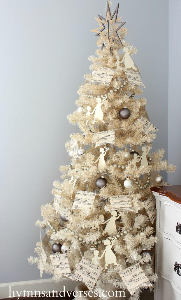 2016 Christmas Home - Vintage White Christmas Tree