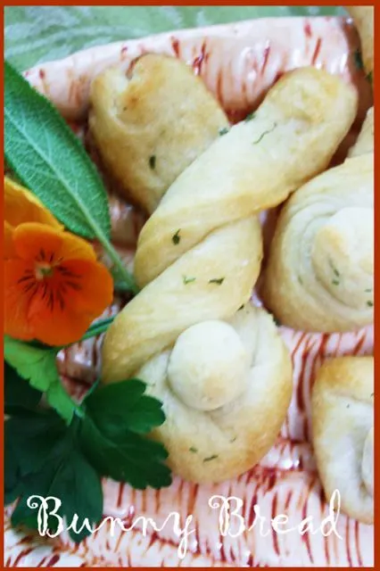 Last Minute Easter Ideas - Stone Gable - Bunny Rolls