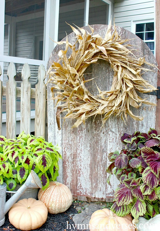 DIY Corn Shock Wreath