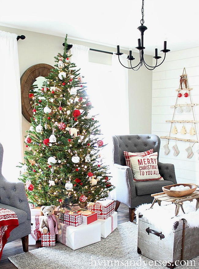 Red and White Scandinavian Style Christmas Living Room