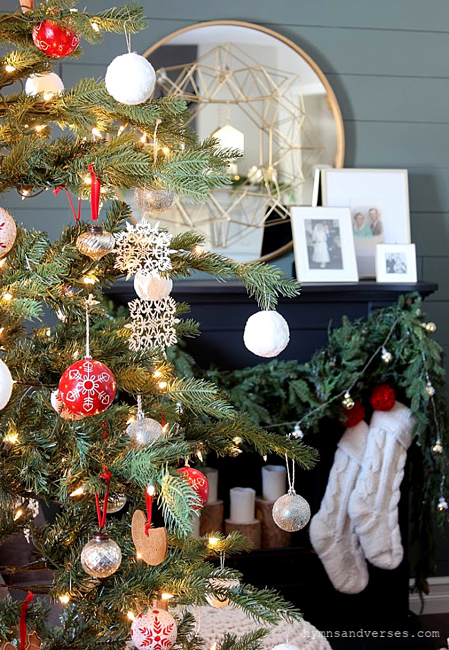 Christmas Mantel - Hymns and Verses