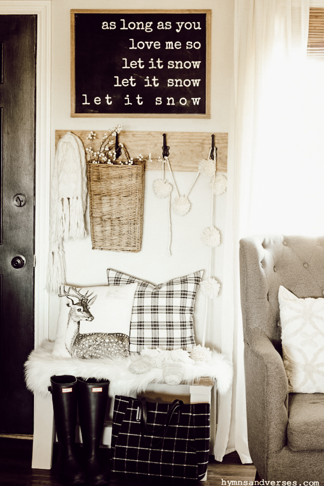 Winter Entryway - Hymns and Verses