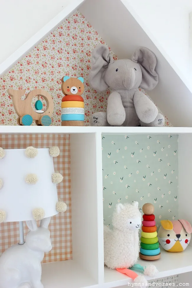 12 Darling DIY Dollhouses