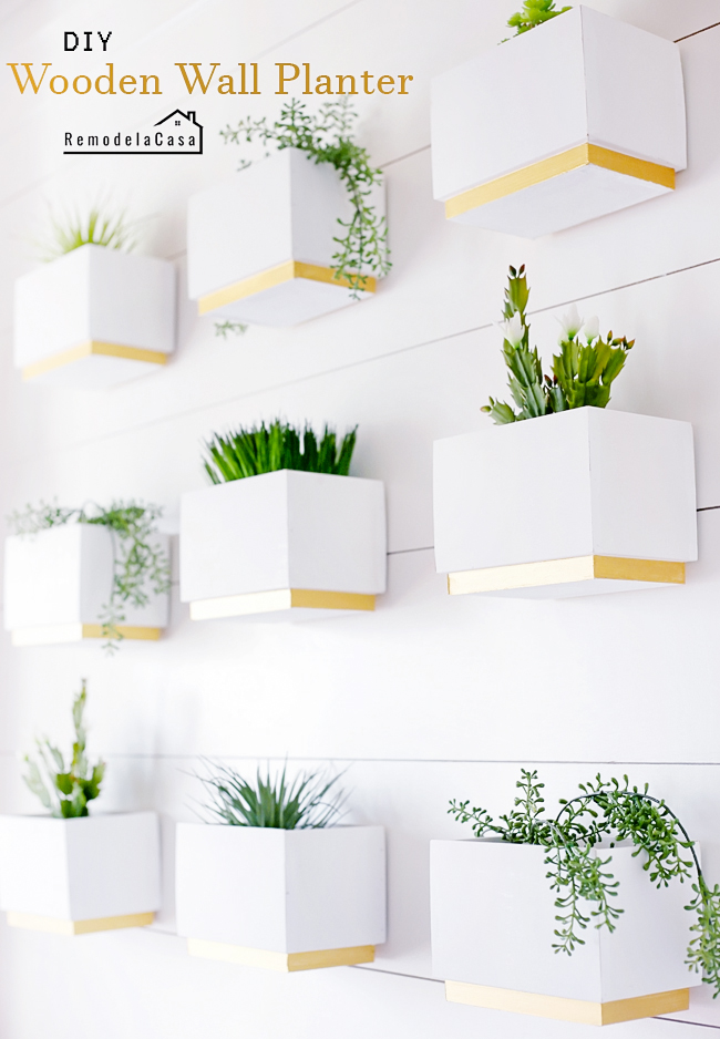 DIY Wood Box Planters Gallery - RemodelaCasa