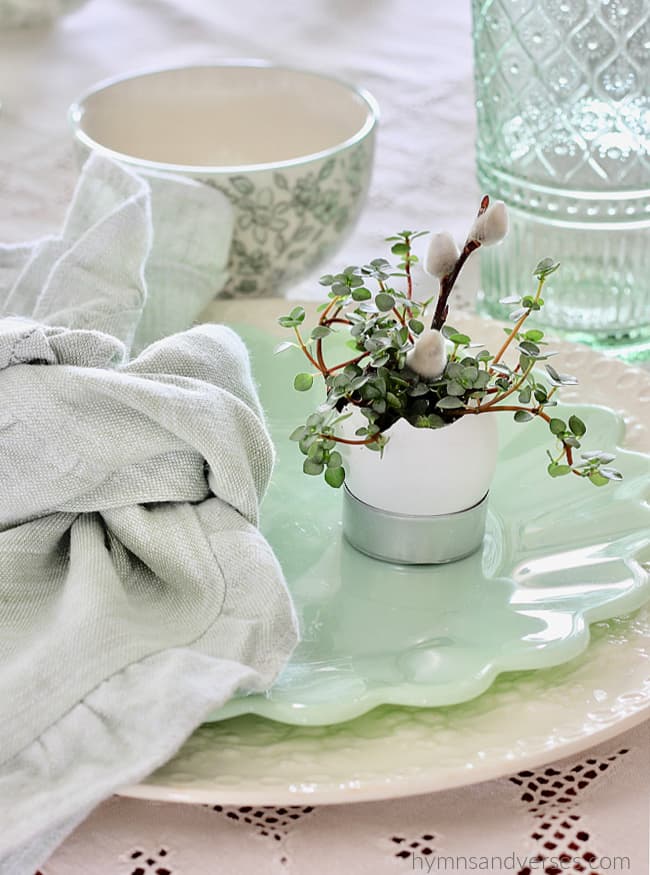 Green and White Spring Place Setting 